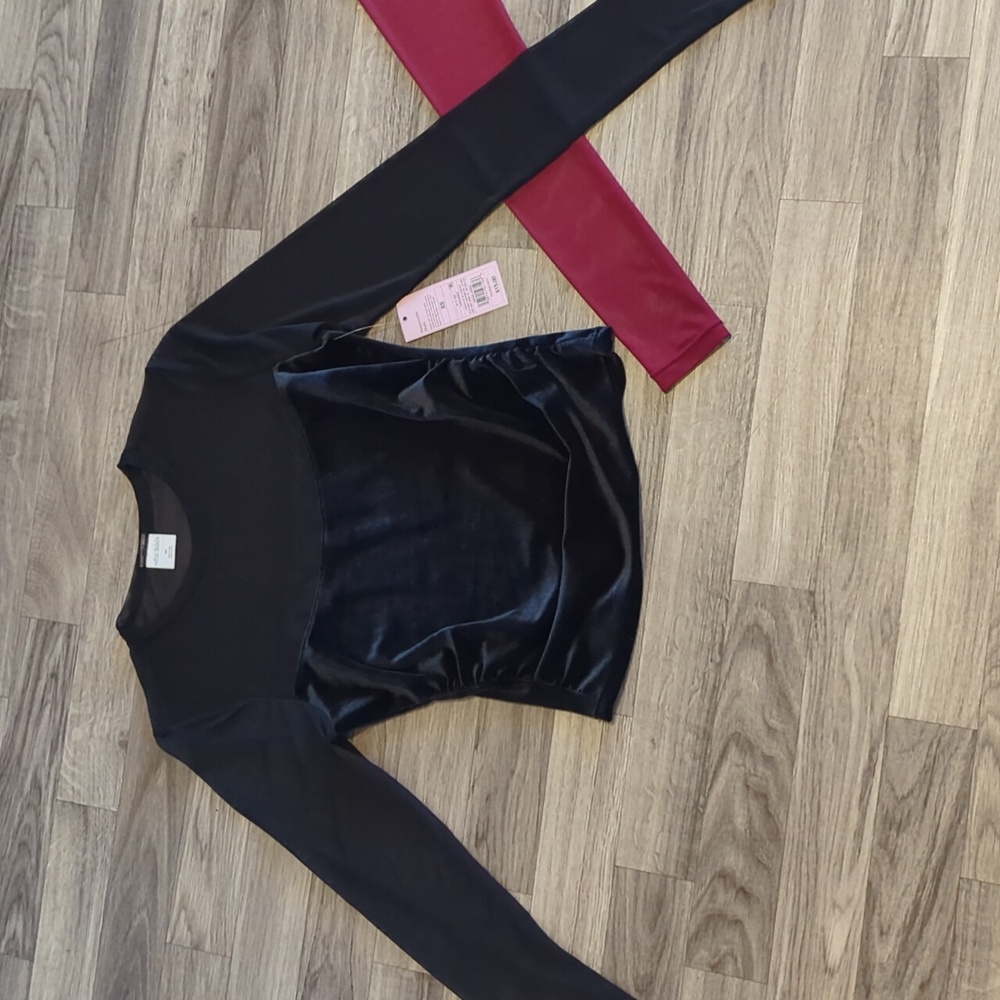 Elegant Black and Red Velvet Mesh Long Sleeve Tops! XS Goth/Grunge/Glam - Picture 3 of 7